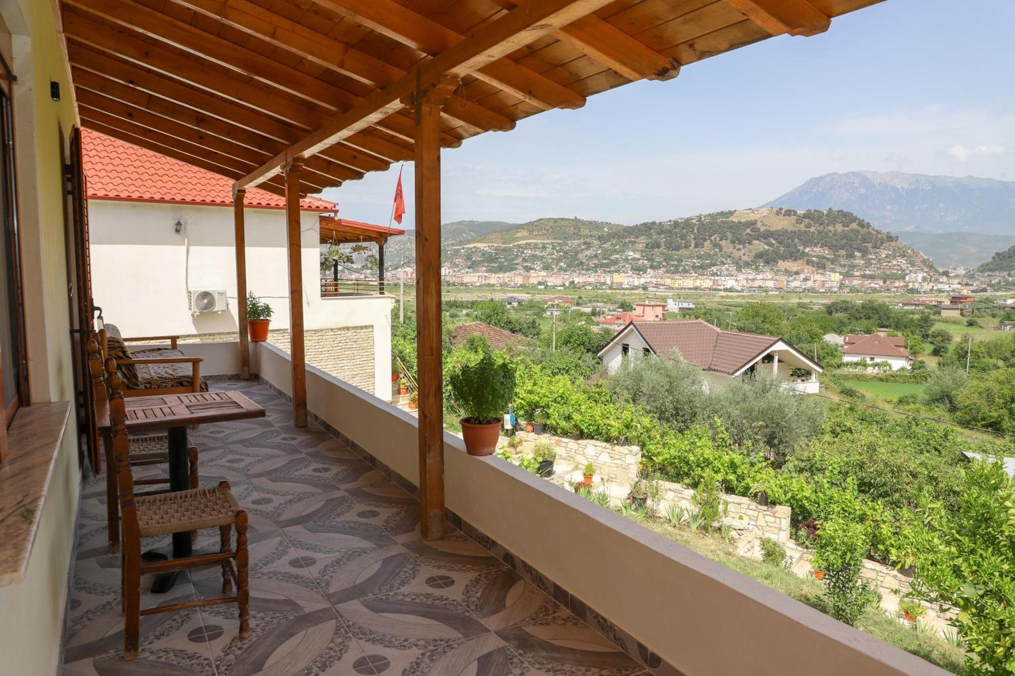 Villa Romario Берат Экстерьер фото